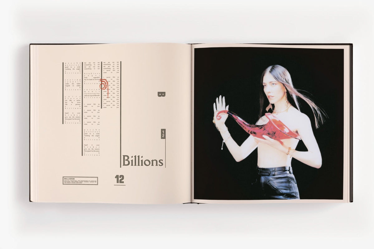 Caroline Polachek - Desire, I Want To Turn Into You: Everasking Edition (2LP) (Milky Clear Vinyl) (44-page book) - Vinyl
